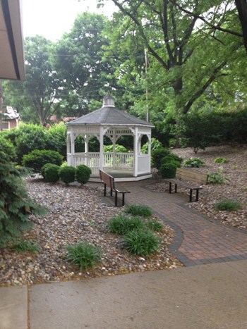 Elderly Housing | Apartments in Allentown, PA | Allentown Towne House Apartments